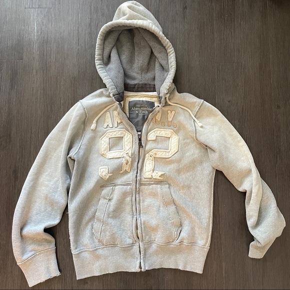 Abercrombie & Fitch Other - Abercrombie and Fitch Zipper-Up Sweatshirt